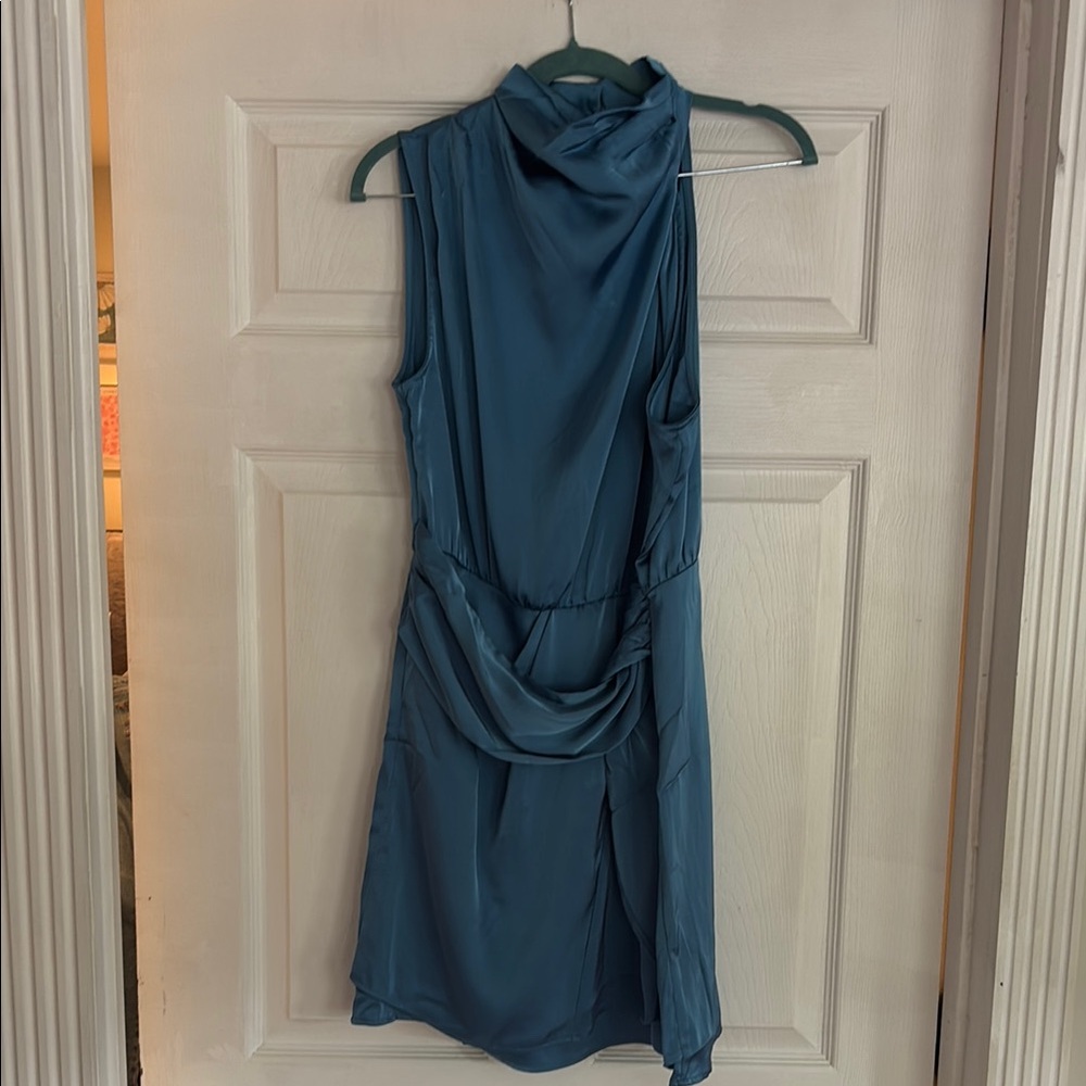 Elegant Blue Sleeveless Dress